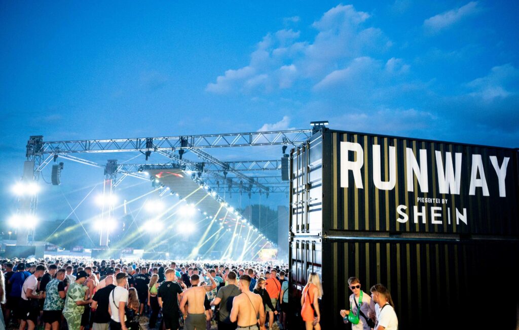 shein event shipping container